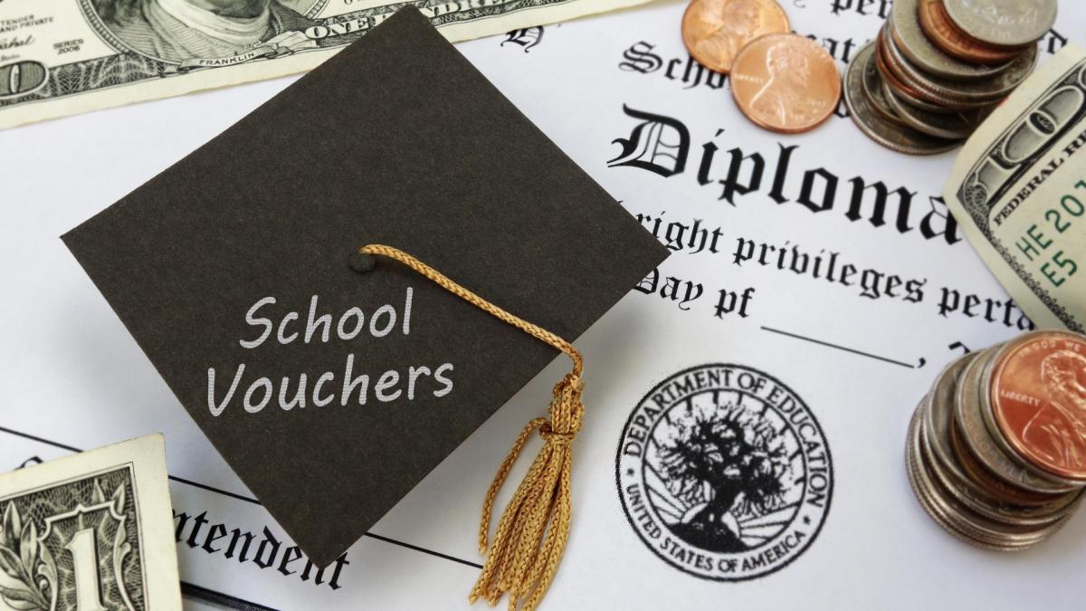 School vouchers are unAmerican • Enlace Latino NC