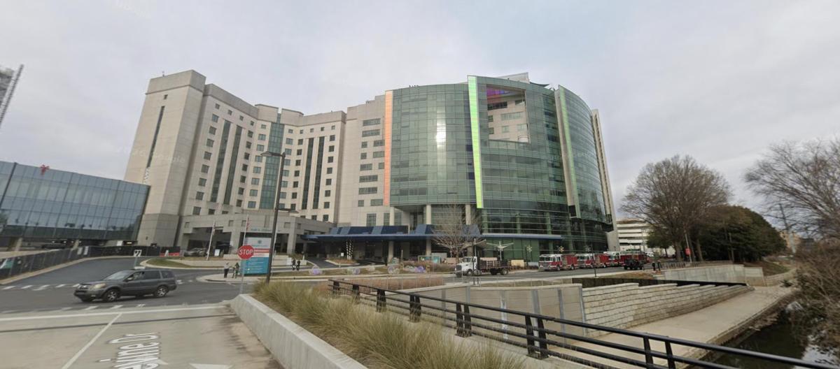 What are the main hospitals in Mecklenburg County?